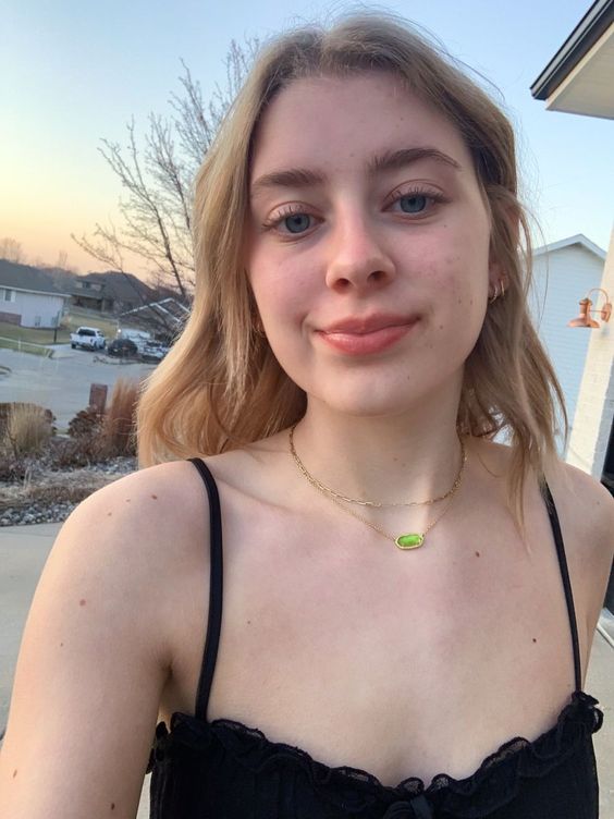 Emily R., Los Angeles